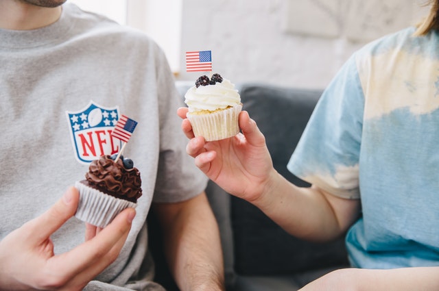 Cupcakes with flag - Tips You Must Follow on Flag Day