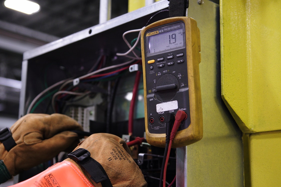 pexels onics energy 14319099 - The Future of Electricians - Trends and Innovations to Watch