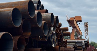 pexels shuaizhi tian 485596 33996166 1 390x205 - How to Improve Pipeline Life With Clad Pipe Systems