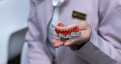 A Six-Year Karolinska Study Just Confirmed What Denture Patients Already Suspected About Food and Weight
