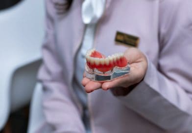 A Six-Year Karolinska Study Just Confirmed What Denture Patients Already Suspected About Food and Weight